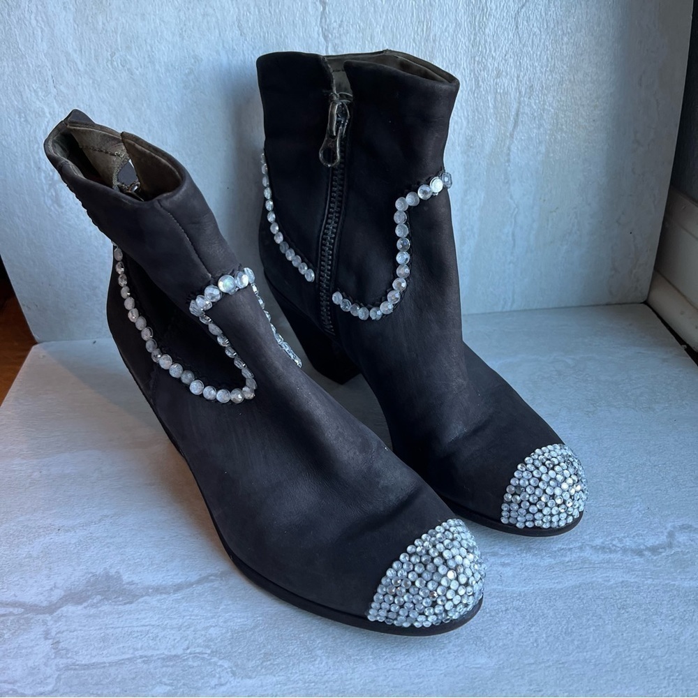 ** Sam Edelman Louie Embellished dark brown Booties 8.5
